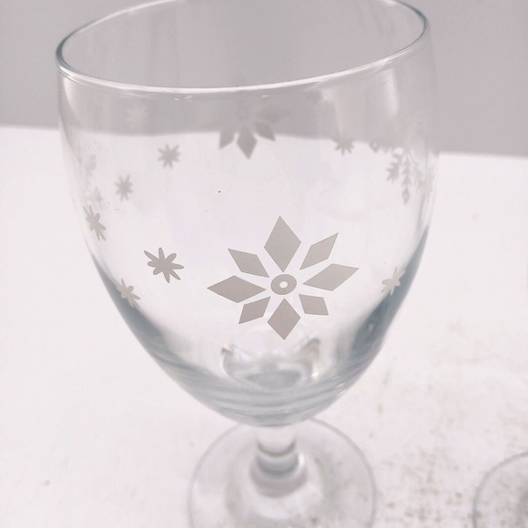 Libbey Premiere Snowflake Glasses Set of 4 ~ 2 Goblet & 2 Tumbler Glass - Picture 11 of 15